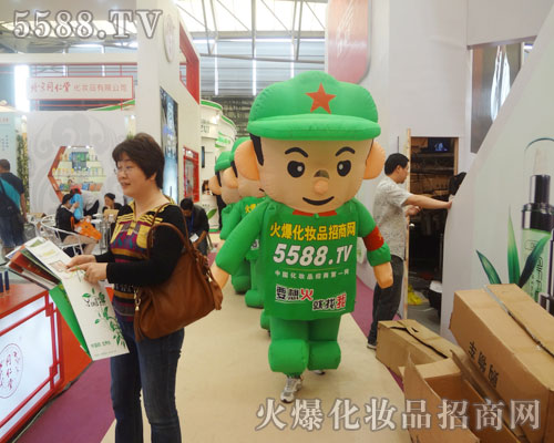 ����Ļ�܊�F���F(xi��n)���Ϻ����I(y��)���[����չ�^