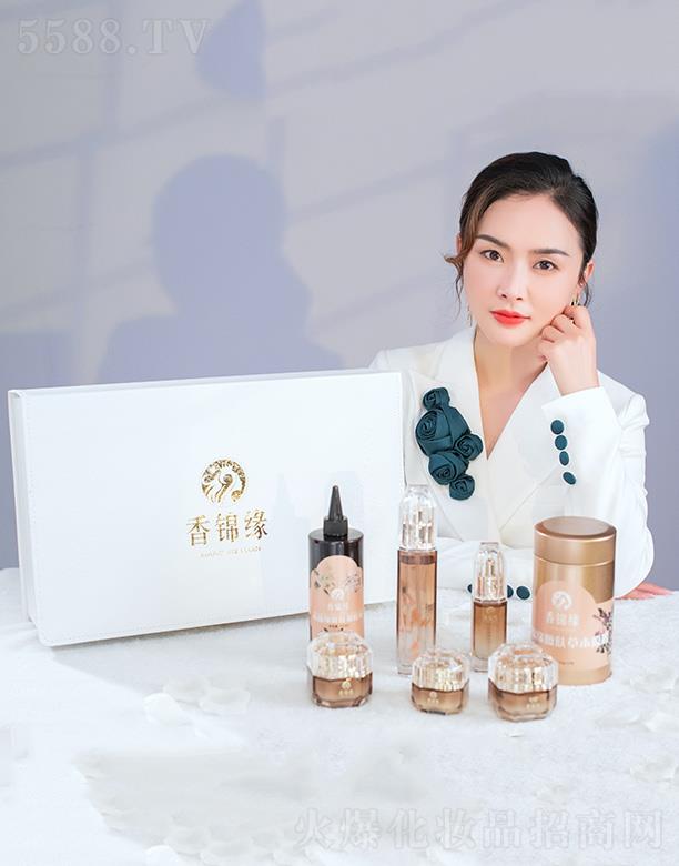 ���\���(y��ng)��Ĥ�׺�ϵ��