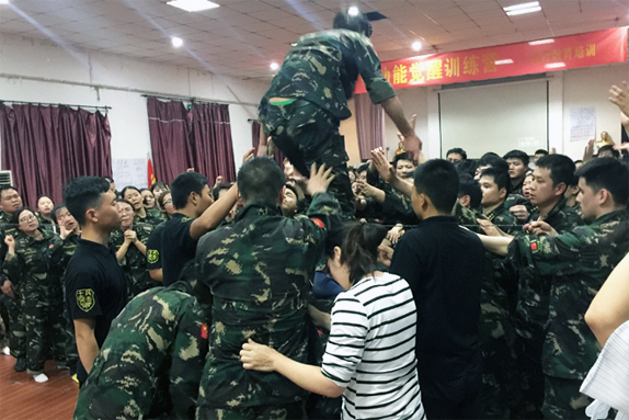 �ɹ�·�ϳ�M�G�����F(tu��n)�Y(ji��)һ�����K׌�҂��������ң�