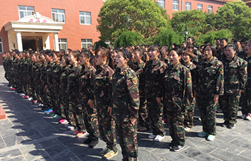 Ӣ���Sˬ���]�гC��������ֻ�Ј�(ji��n)��(qi��ng)��