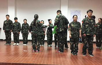 ���س��Z����Ը�����Լ��S�µđ��P�Z����