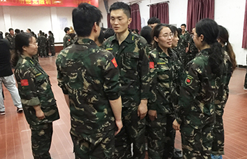 ���ڰl(f��)�F(xi��n)��߅������������߆݌�(du��)�e�˵�ٝ��