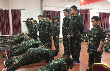 �I(l��ng)��(d��o)���ǈF(tu��n)�(du��)�ĺ�����һ��һ�ж��Ǳ�����